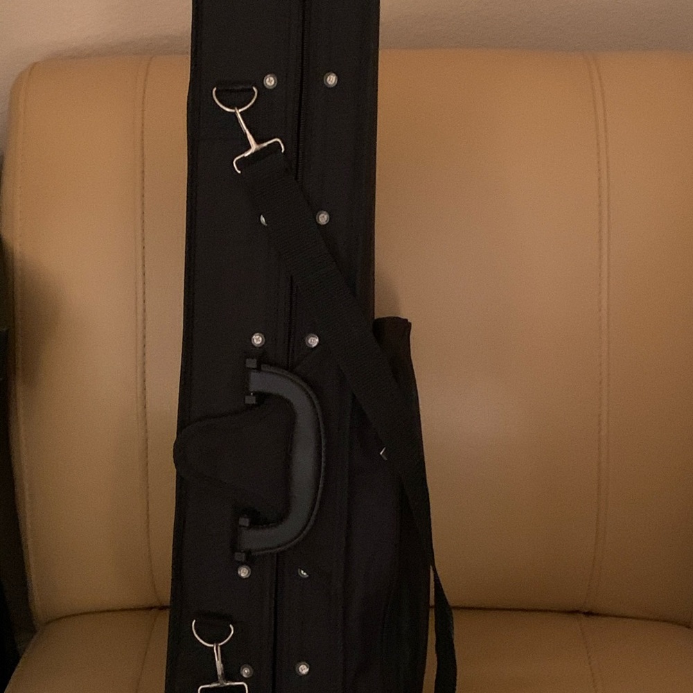 Ukelele- Makaha MK-Concert-Like New-Case-Great gift for a ukelele beginner - Picture 11 of 13